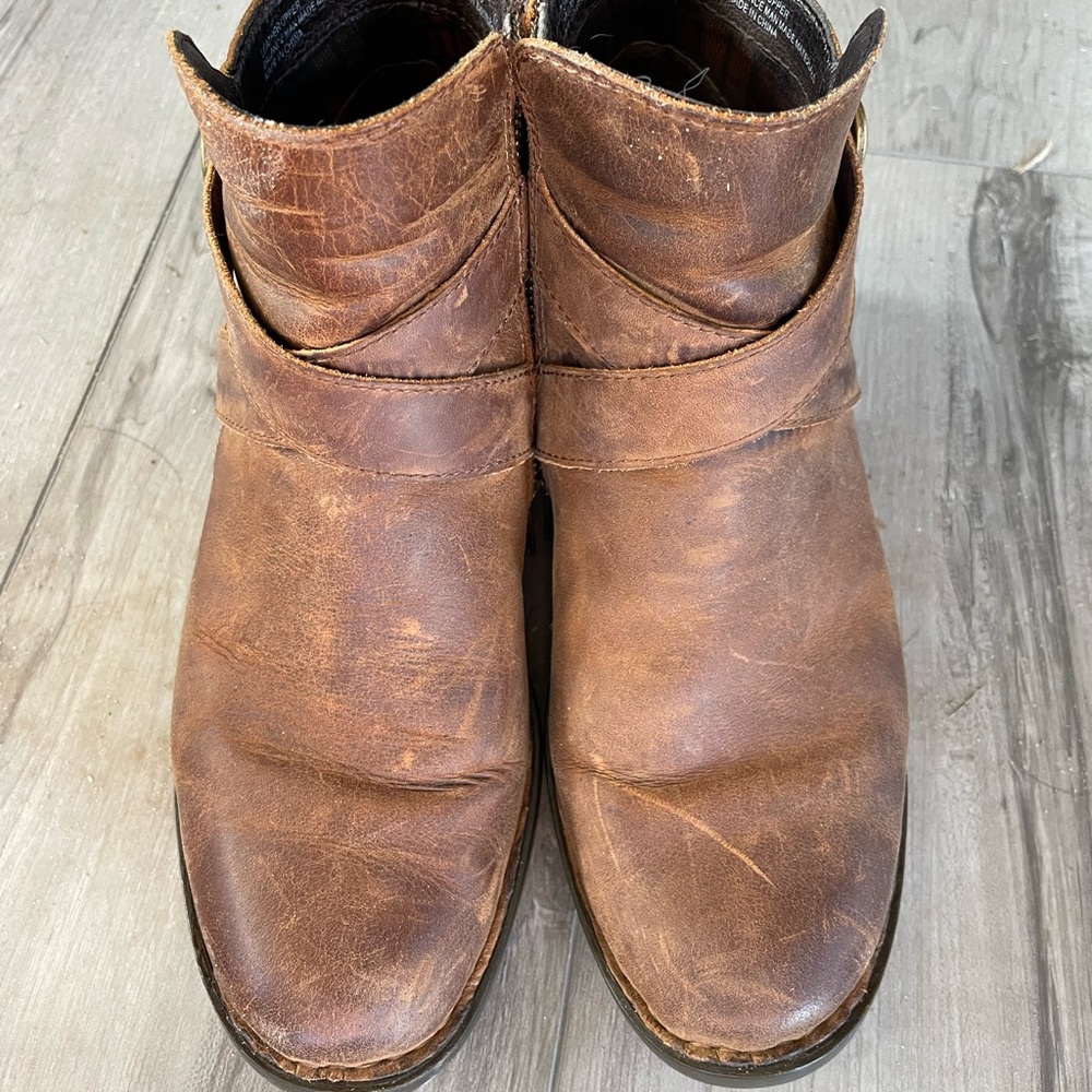 Born brown leather ankle boots with zipper and buckle